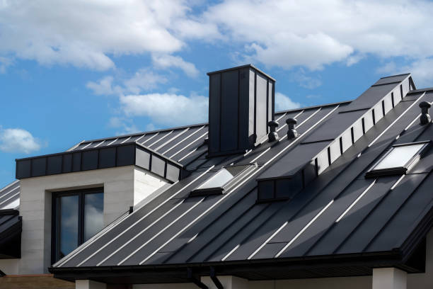 Best Roof Moss and Algae Removal  in Independence, KY